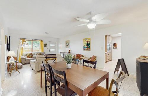 River District Casa | Manatee Bungalow