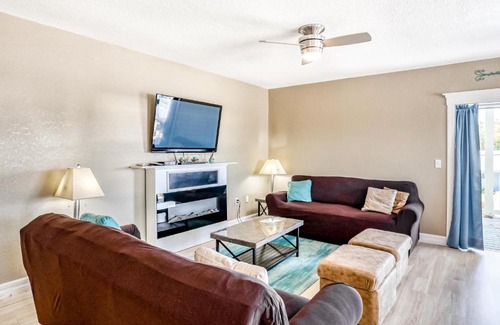 Sunny Shores Casa | Manatee Manor