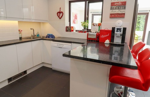 Banbury Casa | MANATON, with open fire in Deddington