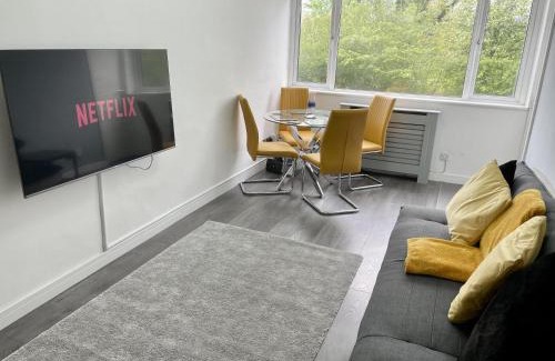 Baguley Apartamento | Manchester - 1 Bedroom - Sleeps 3 - Free Parking