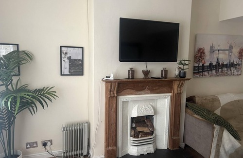 Offerton Casa | Manchester, Levenshulme, Entire House, Sleeps 7max