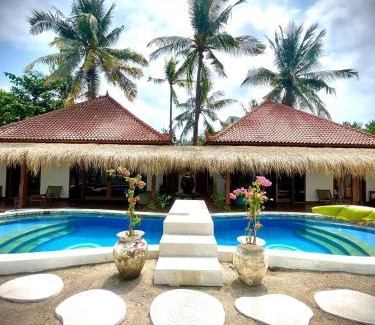 Gili Air Cabina | Mandala Beach Healing House or Rooms