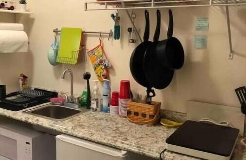 Northwest Los Angeles Heights Apartamento | Mandala Studio. Quiet comfortable space near downtown San Antonio. Pets welcome
