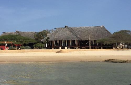 Manda Island Chalet De Esquí | Mandarina Beach House