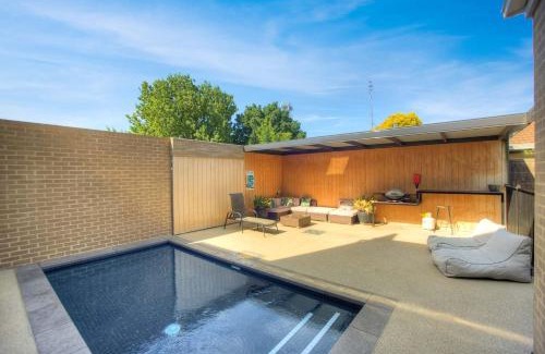 Echuca Casa | Mandel on High - Echuca Holiday Homes