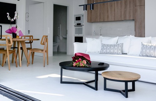 Agios Nikitas Villa | Mandevilla Hillside Luxury Villas