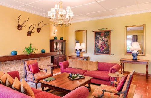 Hatton Casa | Mandira Strathdon by HPL