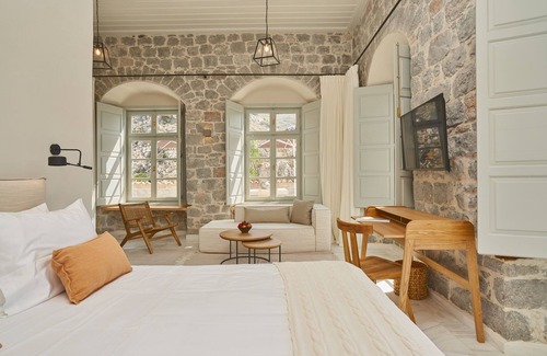 Hydra Hotel | Mandraki Beach Resort - Adults Only