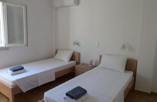 Katavolos Apartamento | Mandraki House Upper, 100m from Kaminaki Beach
