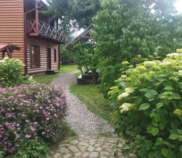 Mykulychyn Casa | Mandrivnyk