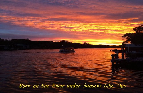 North Yunderup Casa | Mandurah Riverfront Holiday Rental - Own Mooring