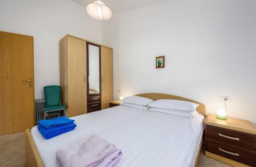 Lovrecica Casa | MANFROI house with apartments