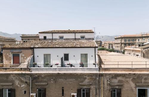 Corso dei Mille - Sant'Erasmo Casa | Mangano Suites
