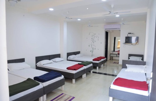 Mandvi Hotel | Mango Bite Hotel & Restaurant