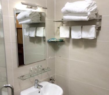 Van Mieu Hotel | Mango Hotel - Ha Noi Railway station