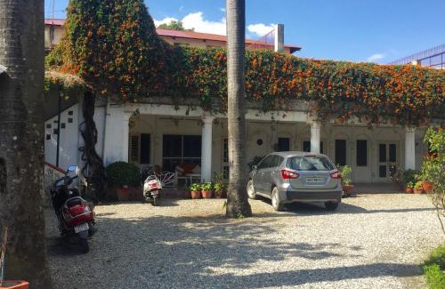 Paltan Bazaar Casa | Mango Tree Courtyard Dehradun
