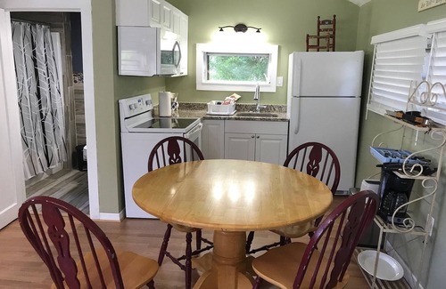 St. Lucie Village Cabaña | Mangrove Snapper Studio Cottage