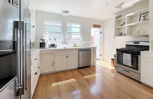 El Segundo Apartamento | MANHATTAN BEACH Peaceful 2 bedroom steps to the beach