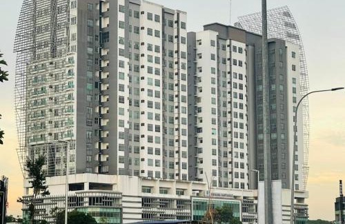 Tebrau Apartamento | Manhattan, Mount Austin by Antlerzone