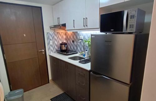 Socorro Apartamento | Manhattan Plaza tower 2 with Balcony, mini karaoke, Pool, Can Cook