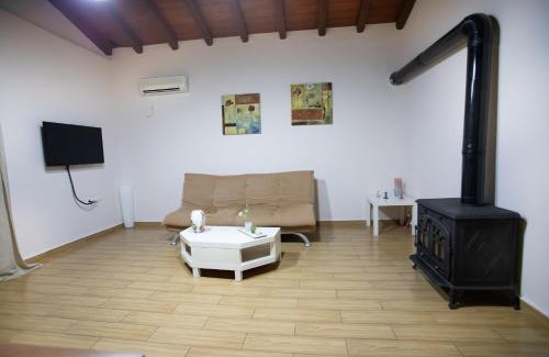 Omales Casa | Mani Sea & Stone House