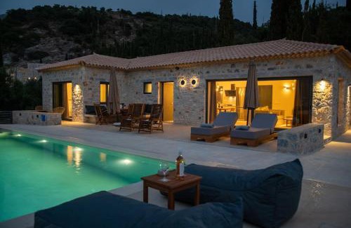 Lefktron Villa | Mani Senses Luxury Villa