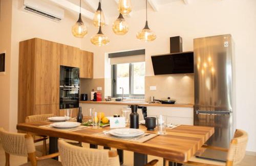 Lefktron Villa | Mani Senses Luxury Villa