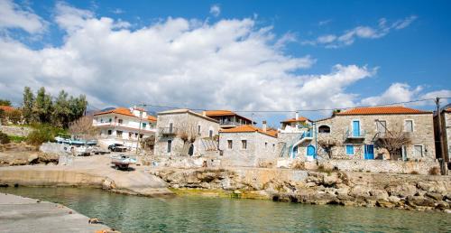 Riglia Casa | Mani Stone Towers