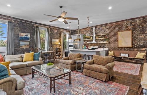 Washington Casa | Manifest Loft 2 in downtown historic Washington, NC