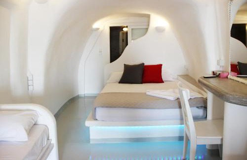 Provatas Casa | Manis Sirma (fisherman's house by the Sea)