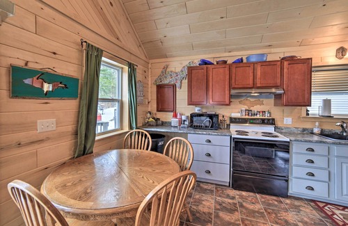 Steuben Cabina | Manistique Cabin w/ Grill - Near Thunder Lake