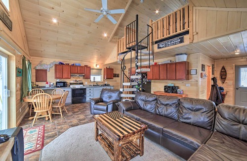 Steuben Cabina | Manistique Cabin w/ Grill - Near Thunder Lake