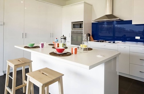 Jindabyne Casa | Manna Tree Farm - casa moderna con majestuosas vistas en un paisaje impresionante