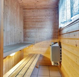 Samuelsberg Cabina | Manndalen Sjøbuer