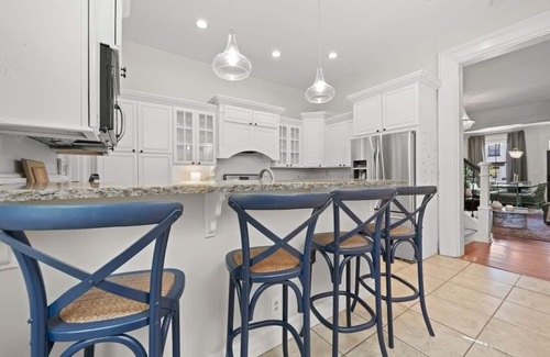 Covington Casa | MannequinOnMain | Covington