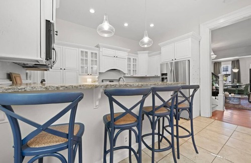 Covington Casa | MannequinOnMain | Covington