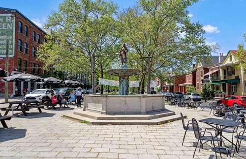 Covington Casa | MannequinOnMain | Covington