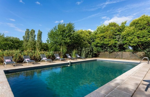 Varennes sur Loire Villa | Manoir Anoir - Tres Habitaciones Villa, Capacidad 6