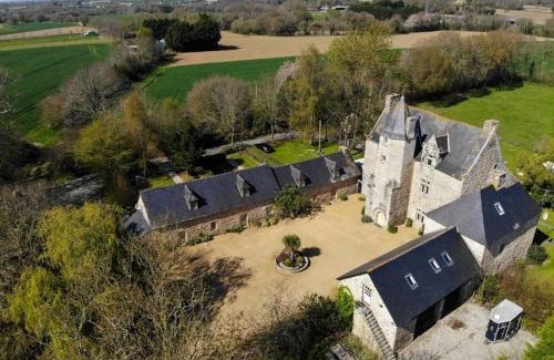 Plouagat Casa | Manoir de Fornebello 16e siècle - Gites avec piscine