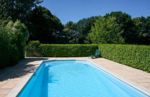 Plouagat Cama Y Desayuno | Manoir de Fornebello 16e siècle - Chambres d'Hôtes de prestige avec piscine
