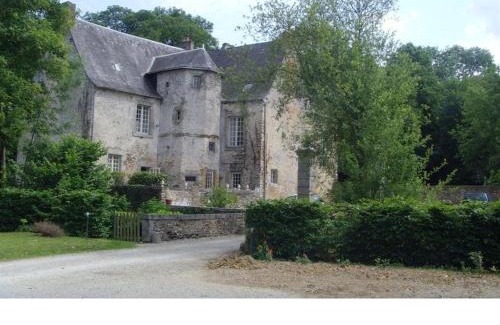 Laval Casa | Manoir de Rouessé