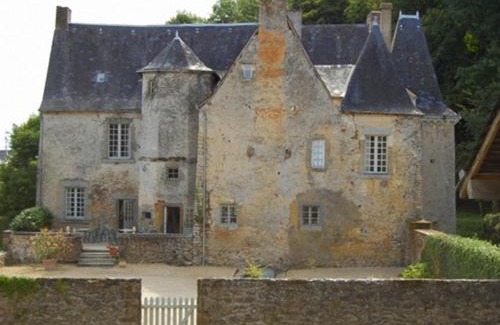 Laval Casa | Manoir de Rouessé