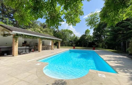Mirepoix Casa | Manoir et Appartements avec piscine au Domaine de Bize Mirepoix