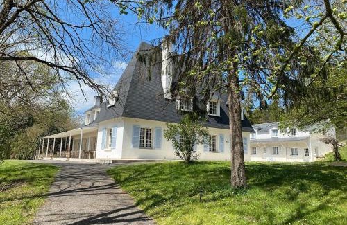 Mirepoix Casa | Manoir et Appartements avec piscine au Domaine de Bize Mirepoix