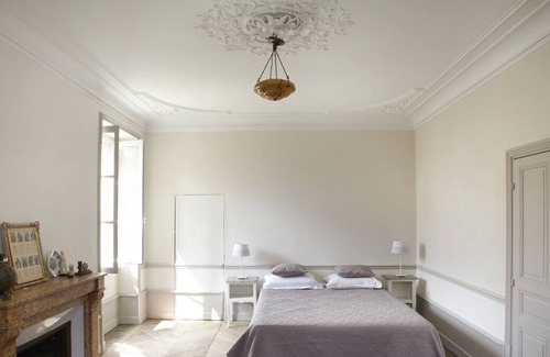 Rully Villa | Manoir Mi-Chemin - Seis Habitaciones Villa, Capacidad 12