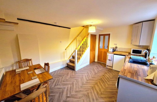 Hawbridge Casa | Manor Cottage Barn. Near the beautiful city of Worcester and Malvern.