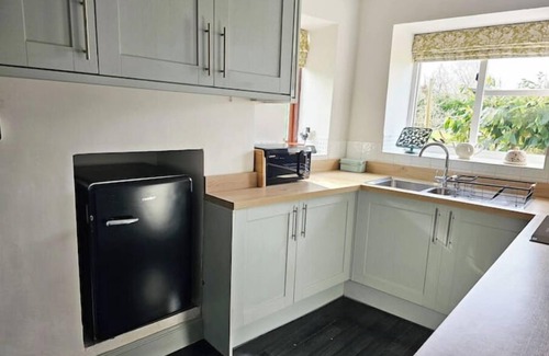 King's Stanley Casa | Manor Farm Annex with enclosed, private Garden