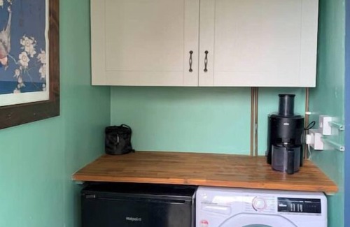 King's Stanley Casa | Manor Farm Annex with enclosed, private Garden