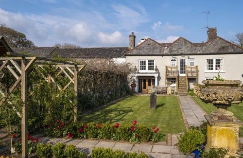 Dartmouth Casa | Manor Farmhouse