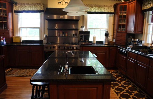 Warrenton Casa | Manor House at The Black Horse Inn